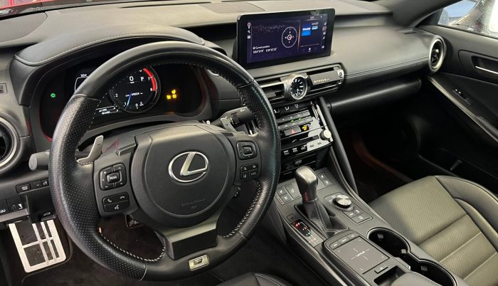 Lexus IS500 F-Sport 2022